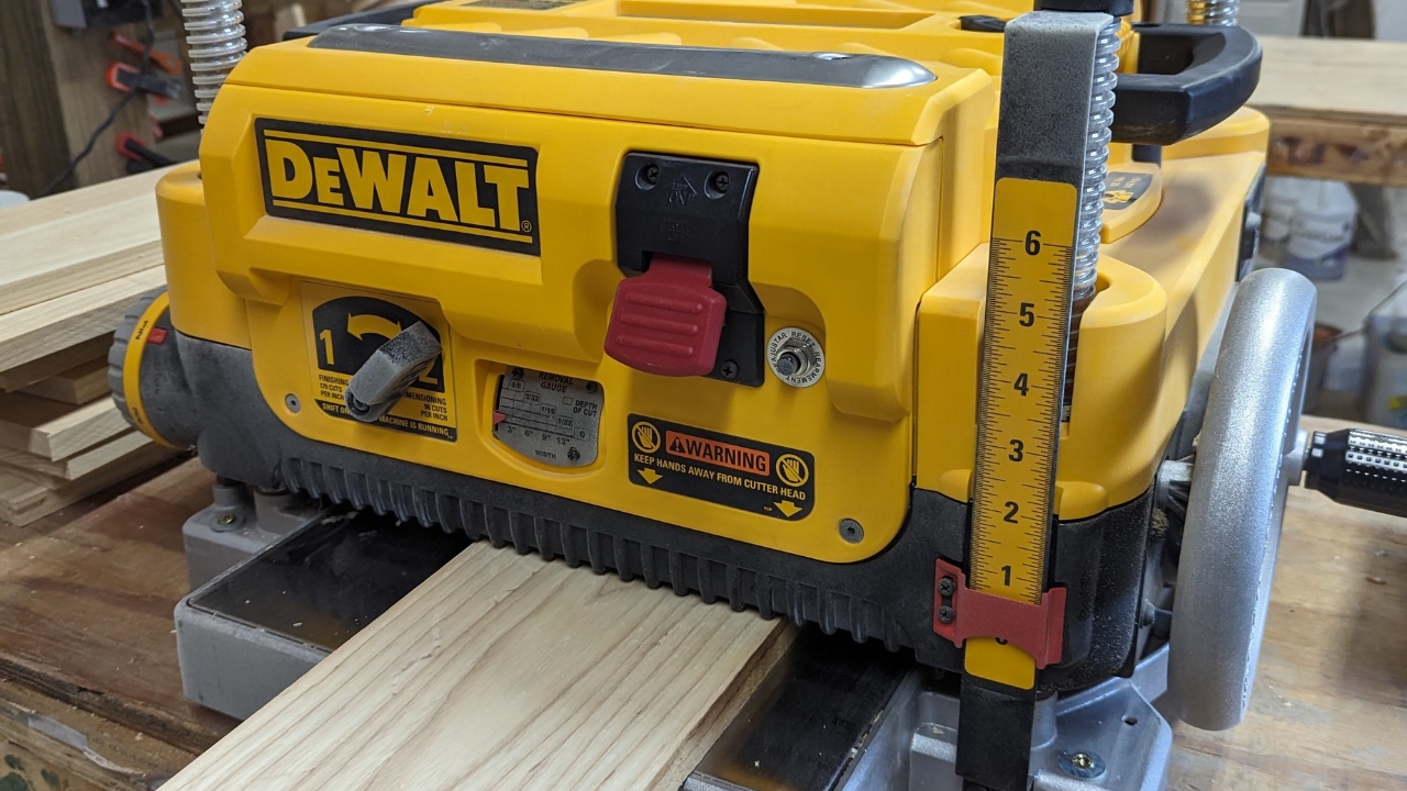 DeWalt DW735 Review: Does this thickness planer make the cut?